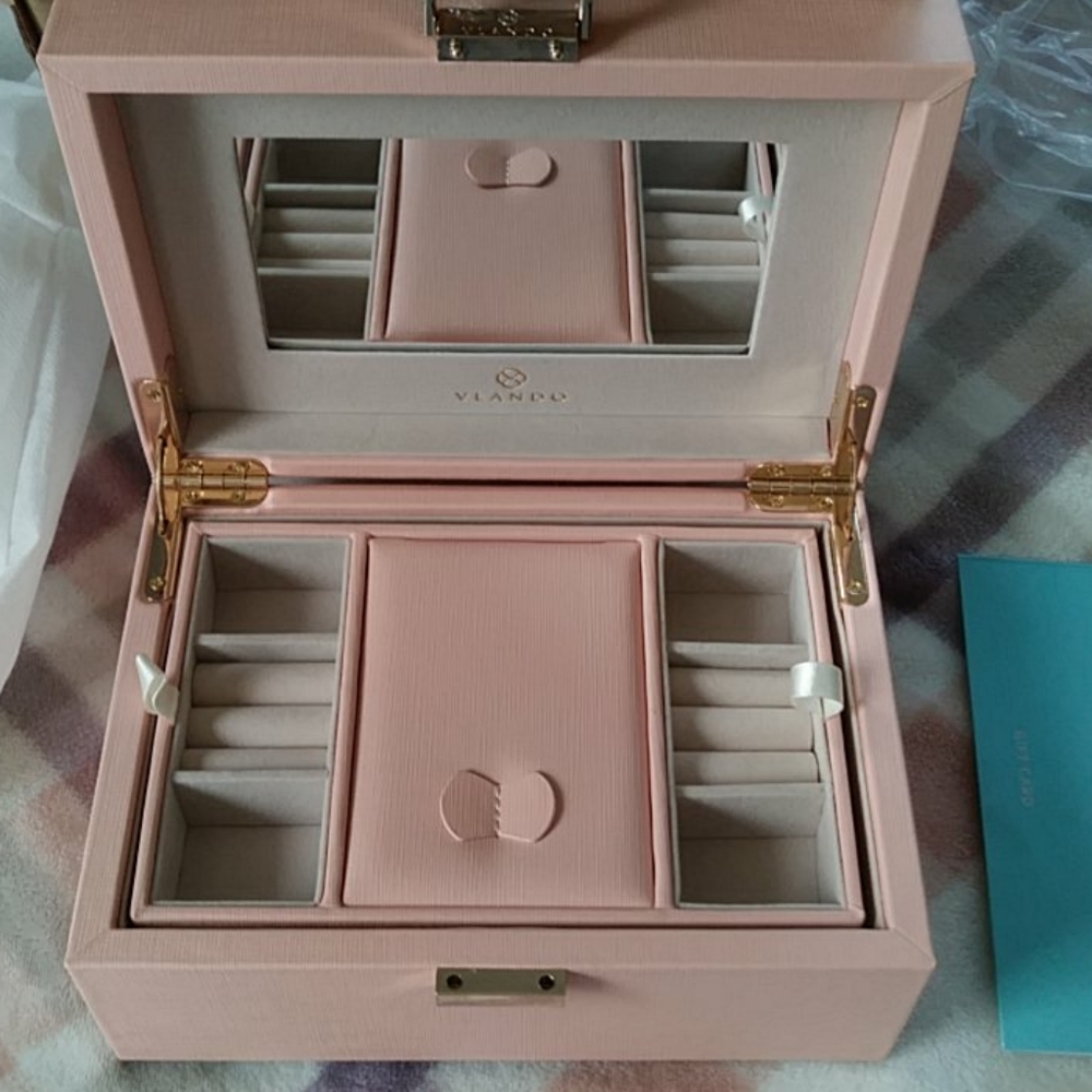 VLANDO Jewelry box